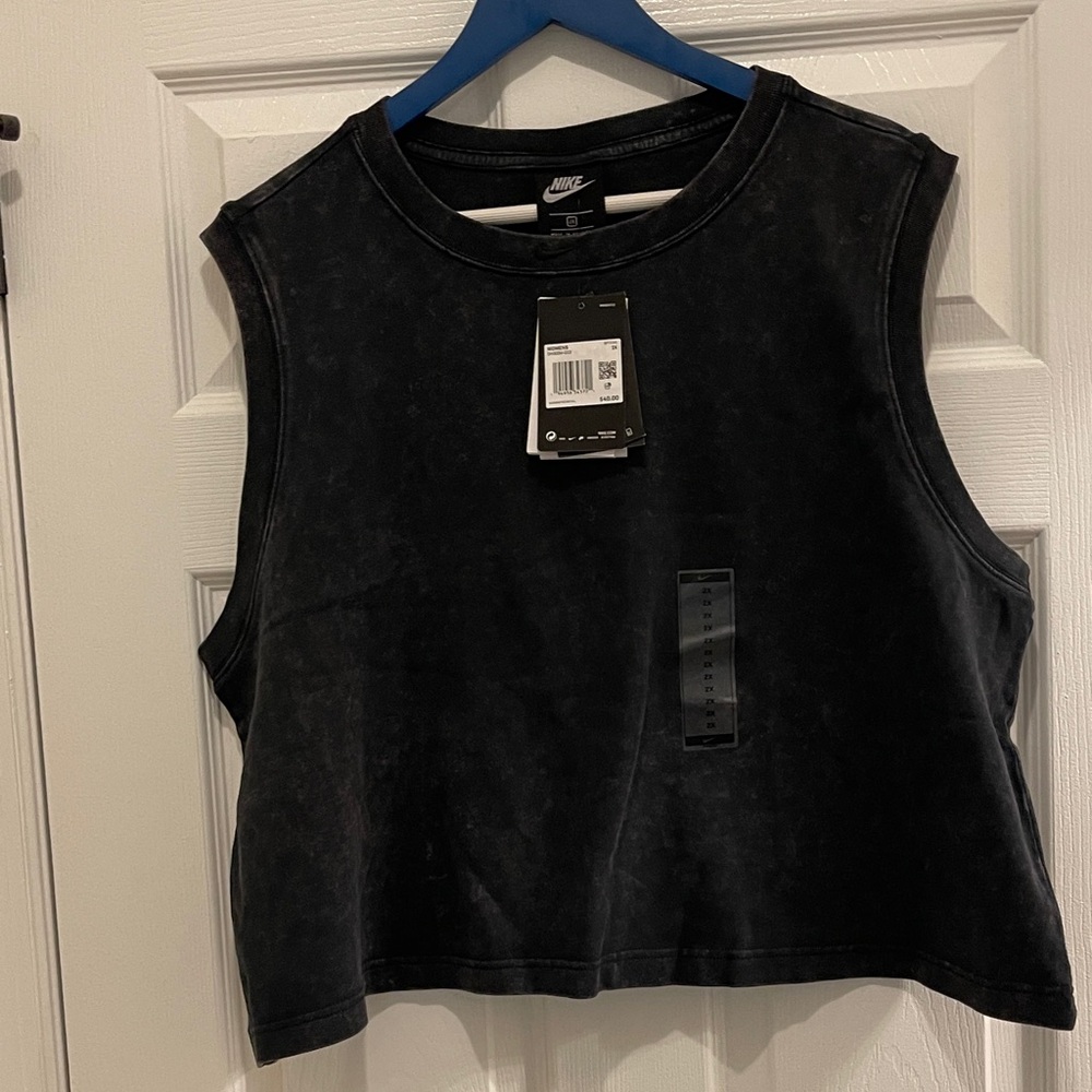 NWT..Nike Black Washed Muscle Tee Crop Tank